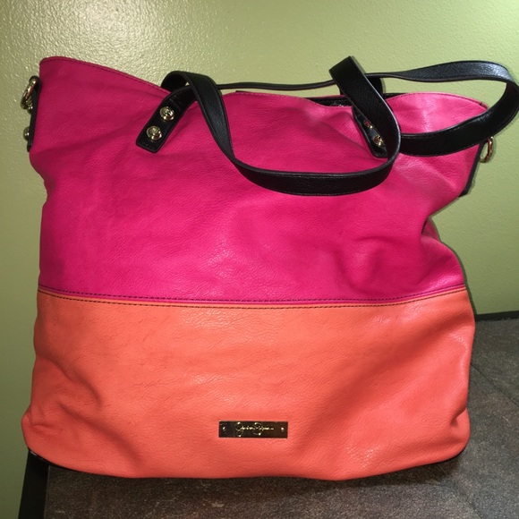 Handbags - Jessica Simpson purse .
